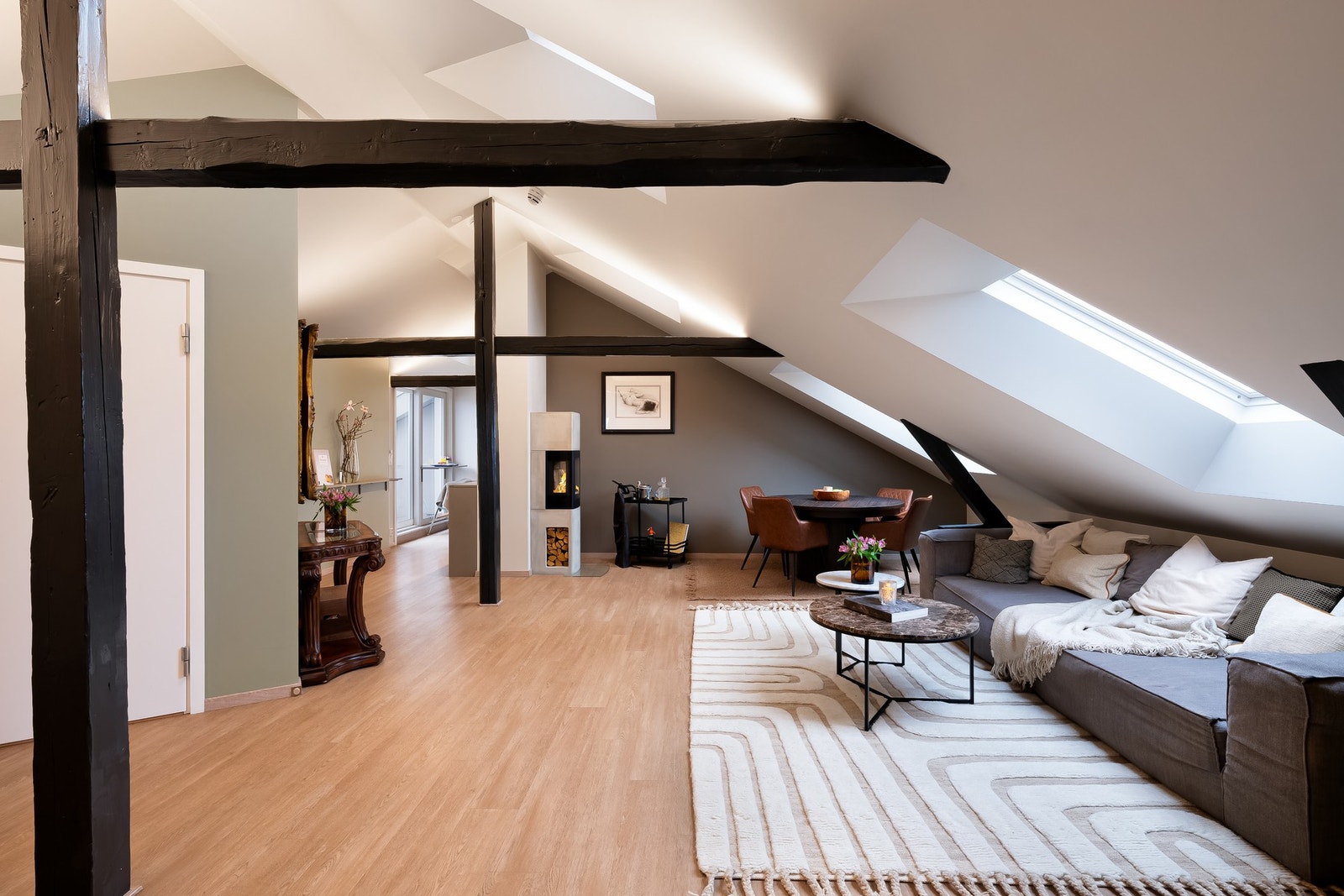 Sigurd Stori ved EIE Løren har gleden av å presentere Lofotgata 3 C! Foto: Borowiak AS (Chris Borowiak) Galleribilde