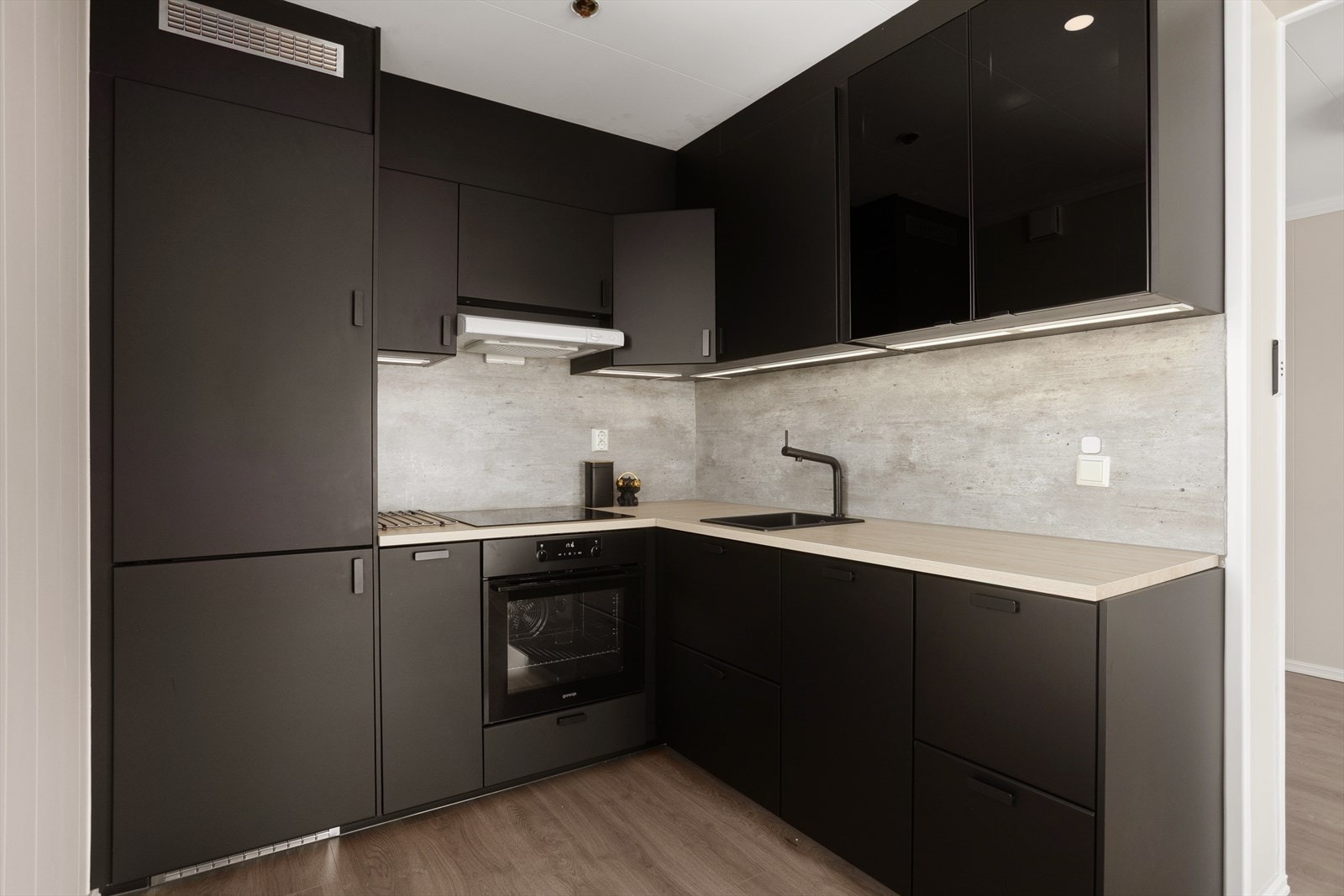 Integrerte hvitevarer medfølger salget Galleribilde