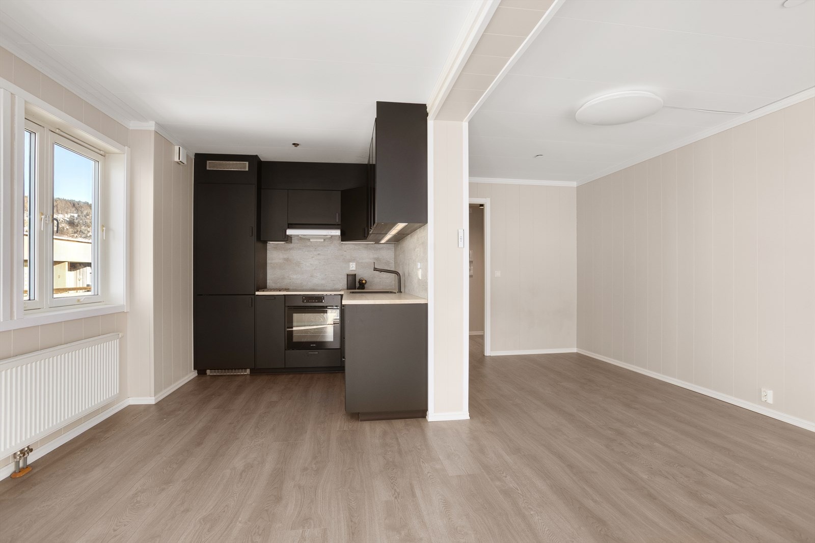 God plass for spisebord i tilknytning til kjøkken Galleribilde