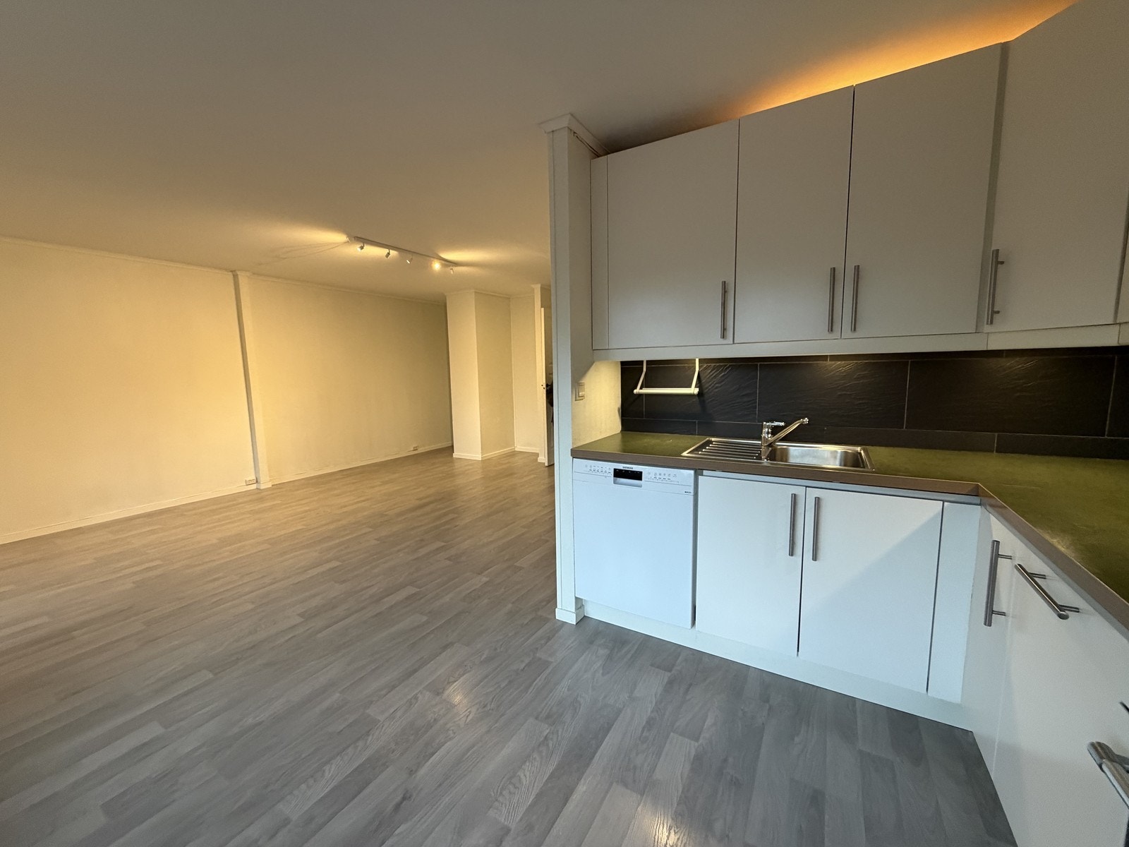 Stue/kjøkken Galleribilde