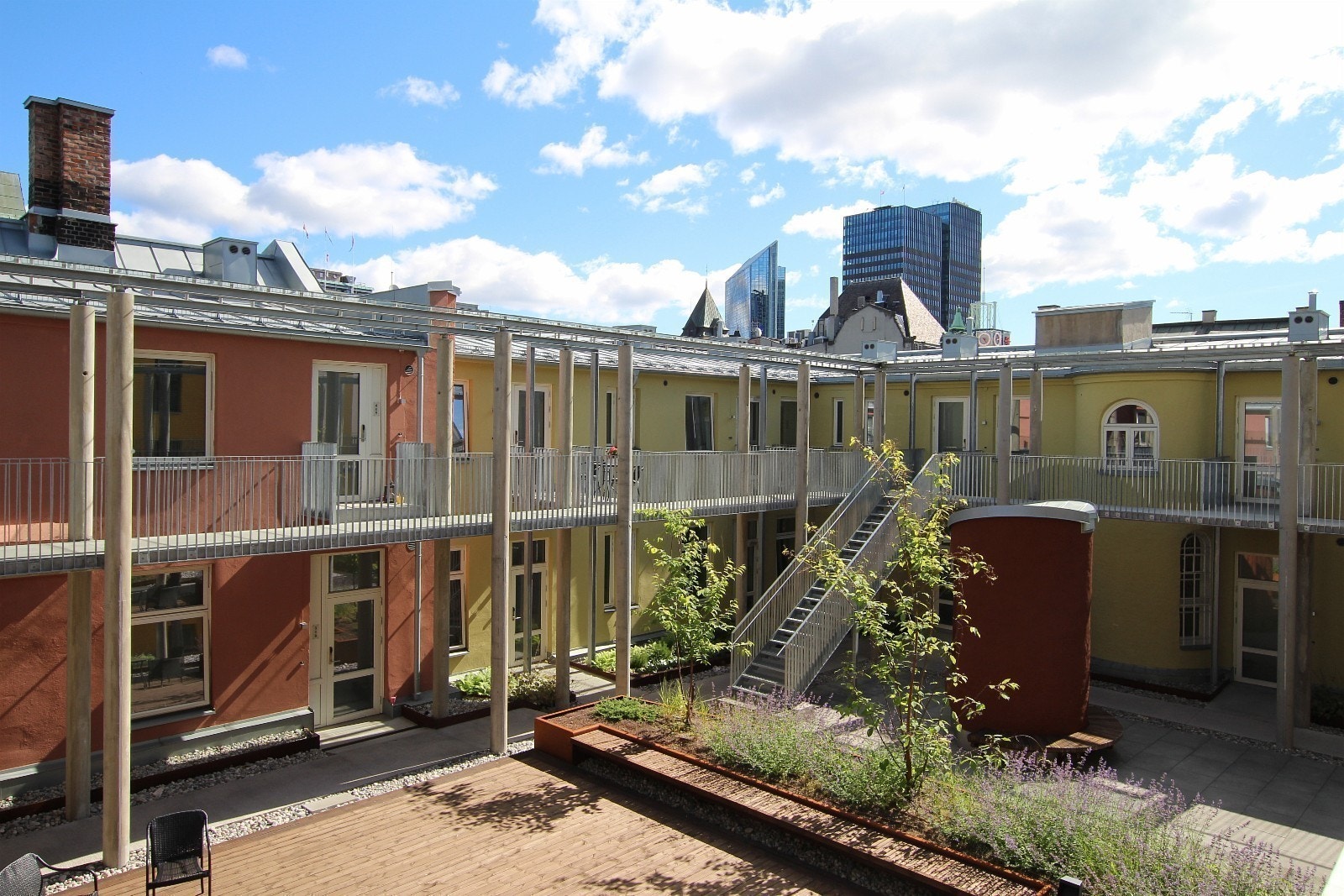 Fasade fra innvendig atrium Galleribilde