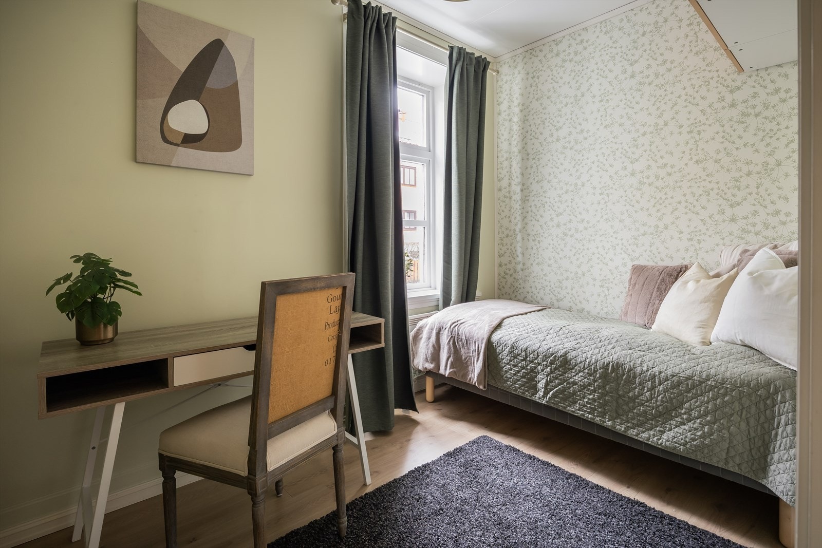 Det andre soverommet ligger i tilknytning til kjøkkenet og har en størrelse på 6 m². Galleribilde