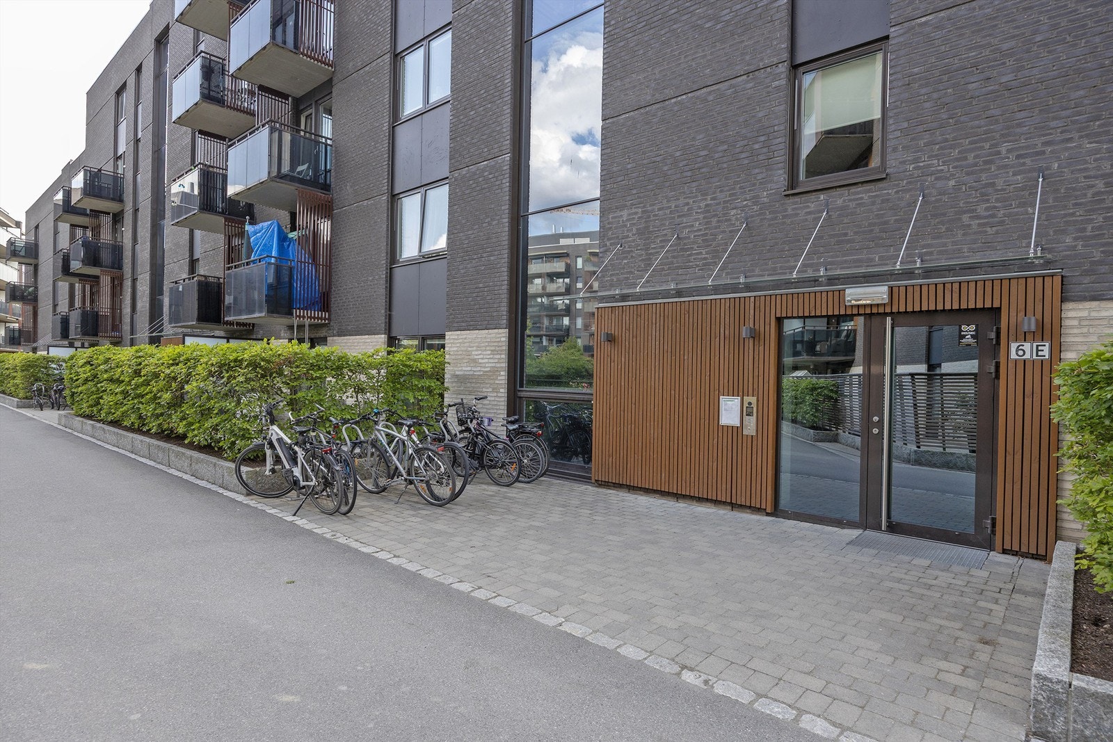 Inngangsparti Galleribilde