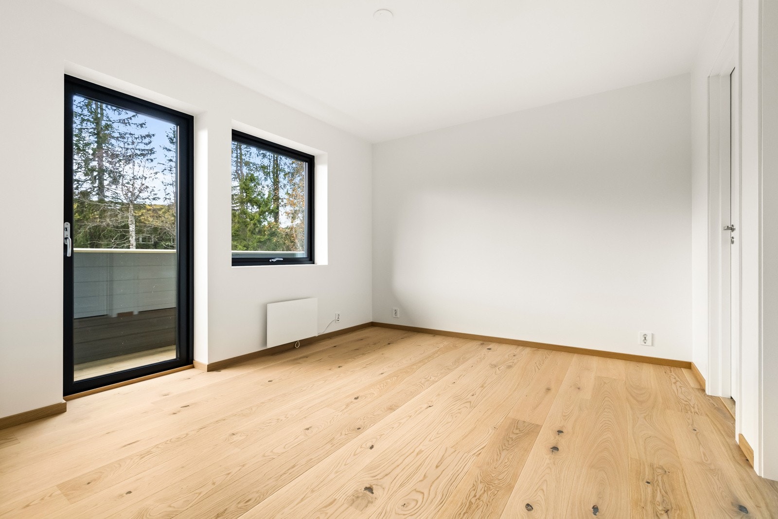 Hovedsoverom har utgang til balkong Galleribilde