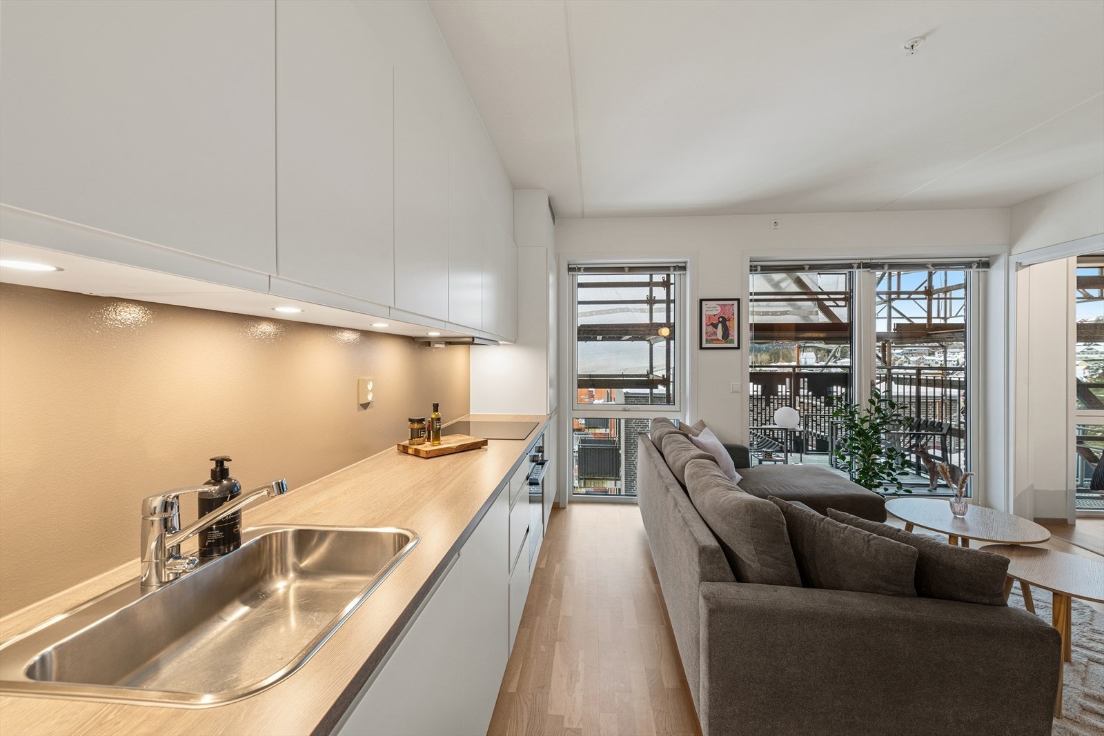 Stillaset utenfor balkongen blir tatt ned fra og med lørdag 7/3 Galleribilde