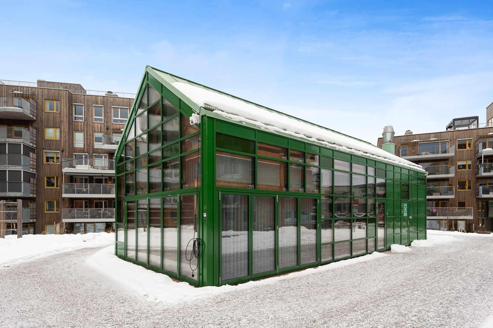 Borettslagetet har en Tunpavljong, et felleshus som skal være et samlingspunkt for borettslaget som kan benyttes til møter og diverse sosiale treff. Tunhuset kan leies av beboerne. Galleribilde