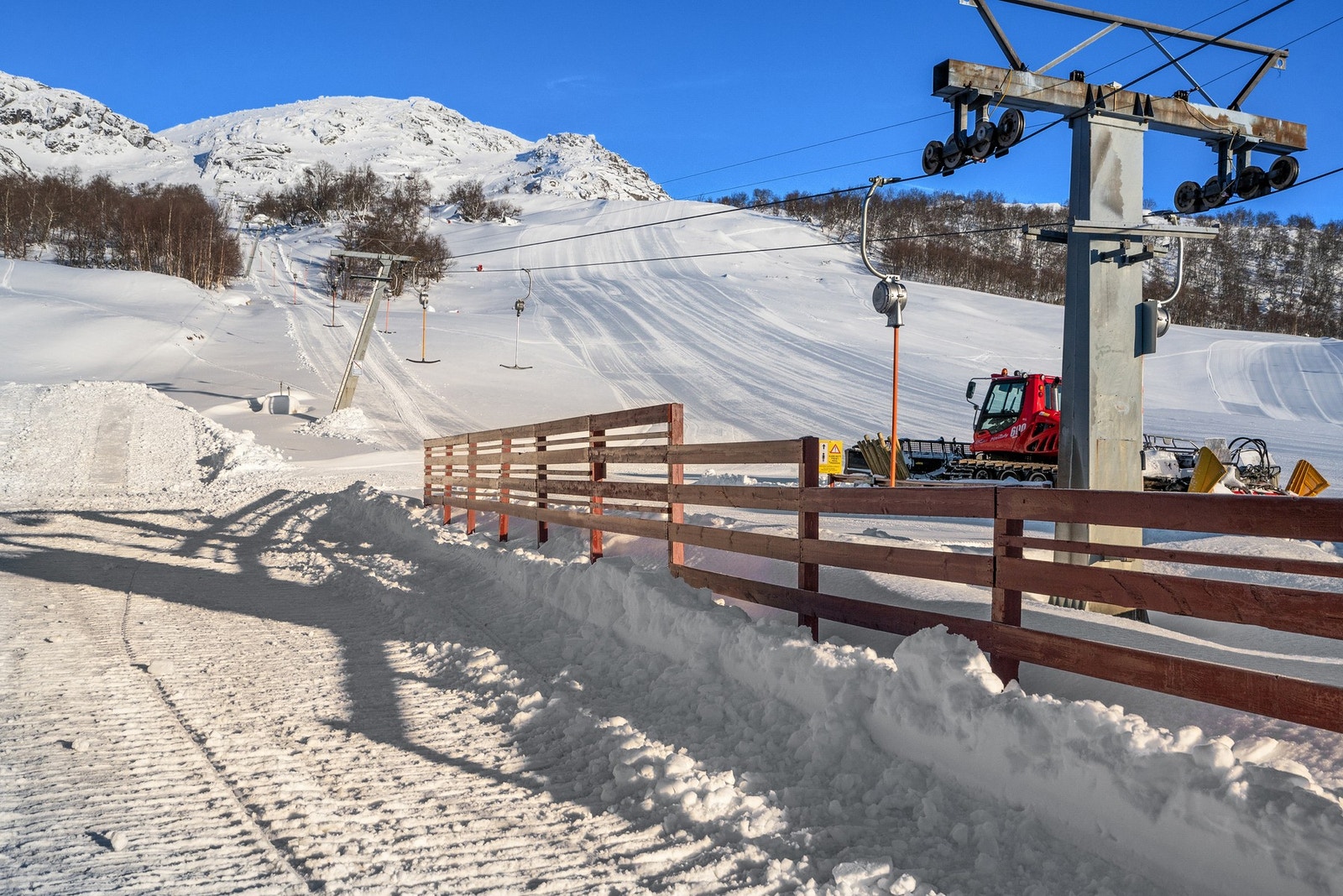 Fra hytten er det kun 300 meter til alpinbakken. Galleribilde