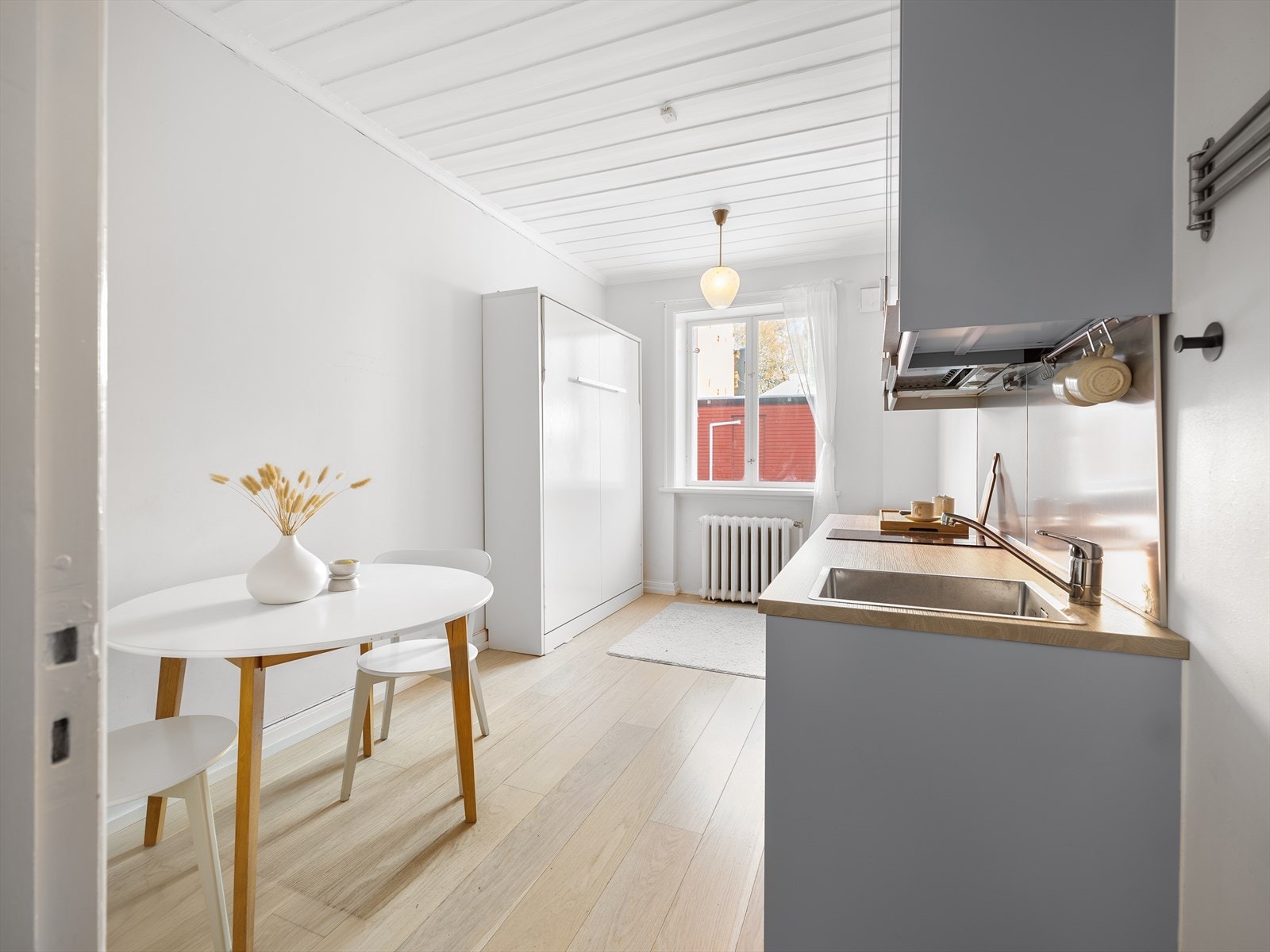 Stilren 1-roms leilighet vendt mot indre gård. Galleribilde