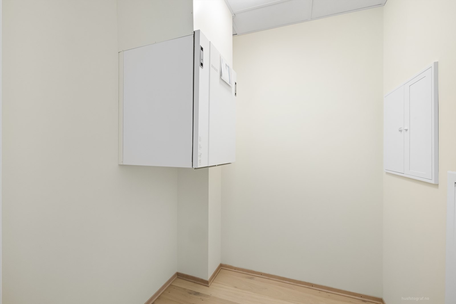 Innvendig bod/teknisk rom Galleribilde