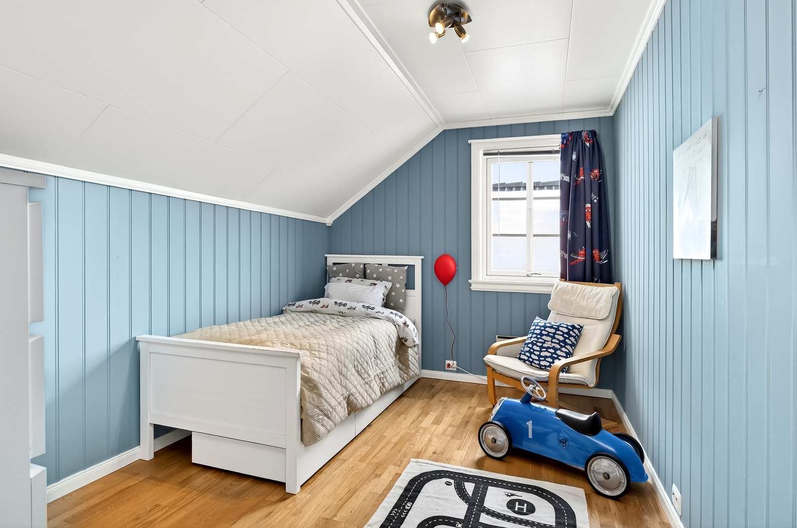 I 2. etg. er det hele 5 soverom Galleribilde