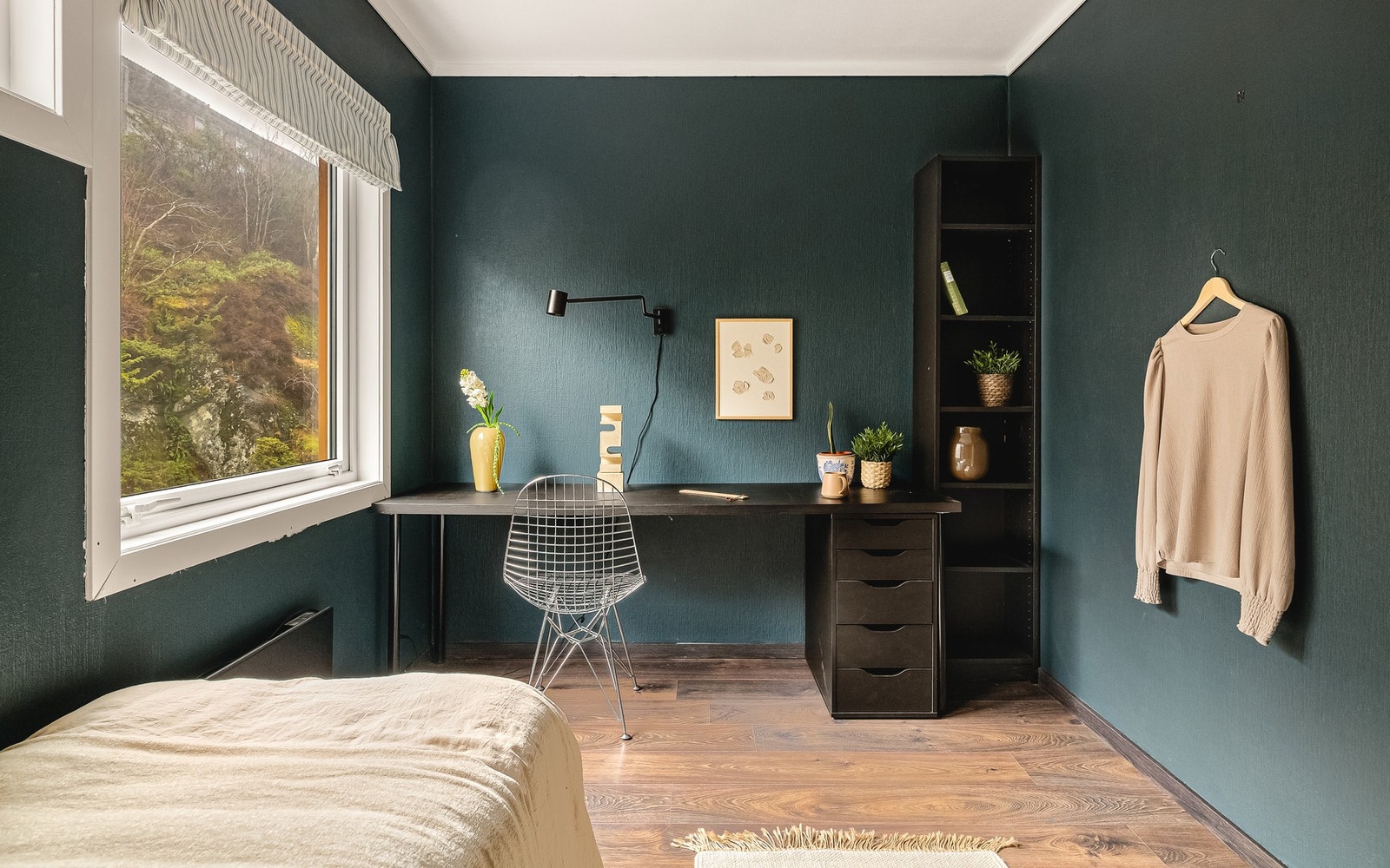 Rommene kan innredes med seng, garderobe og nattbord. Galleribilde