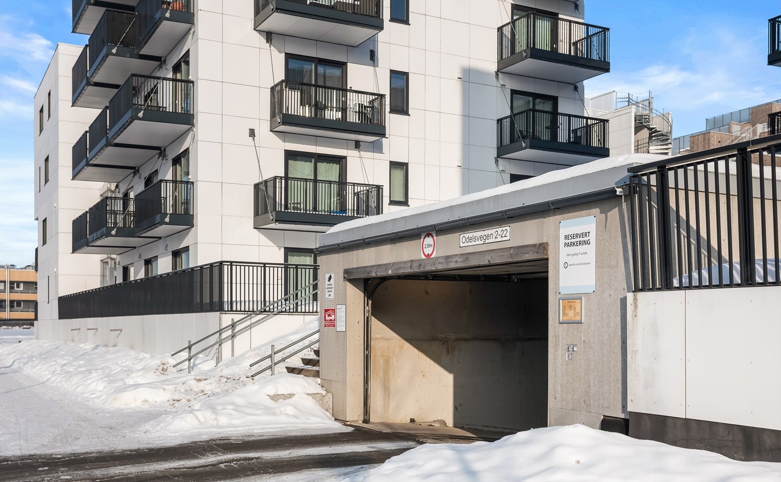 Det er mulighet for kjøp av egen garasjeplass for kr 250 000,-. Galleribilde