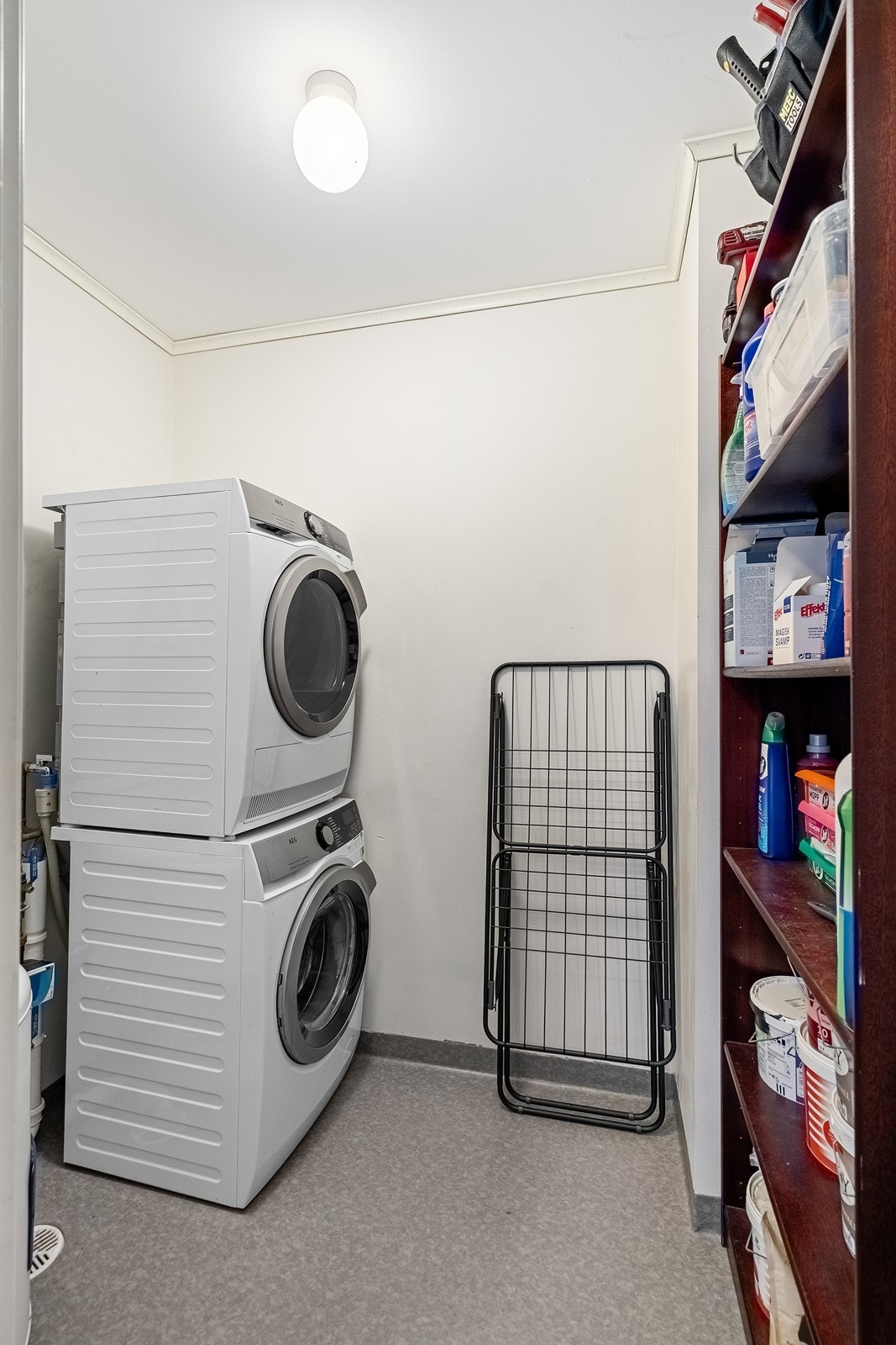 Praktisk vaskerom/bod. Galleribilde