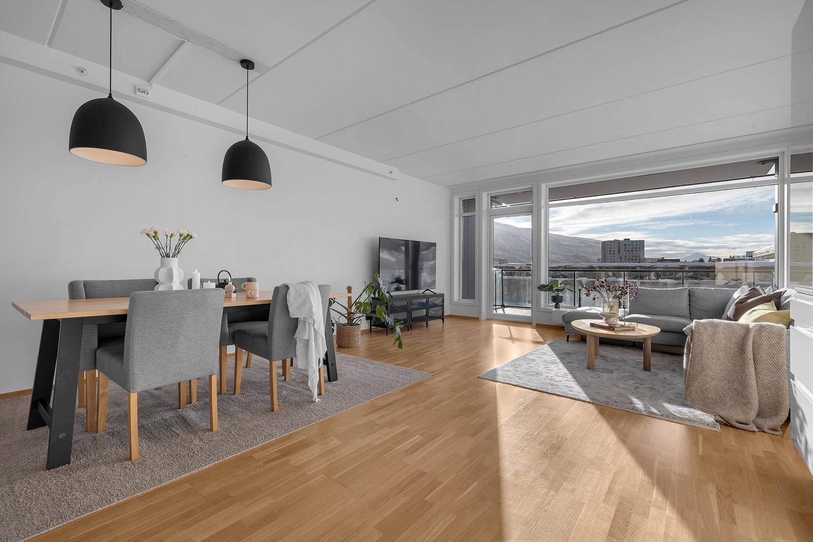 Velkommen til Stakkevollvegen 29B presentert av Marie Traasdahl Hansen v/ Hjem Eiendomsmegling Galleribilde