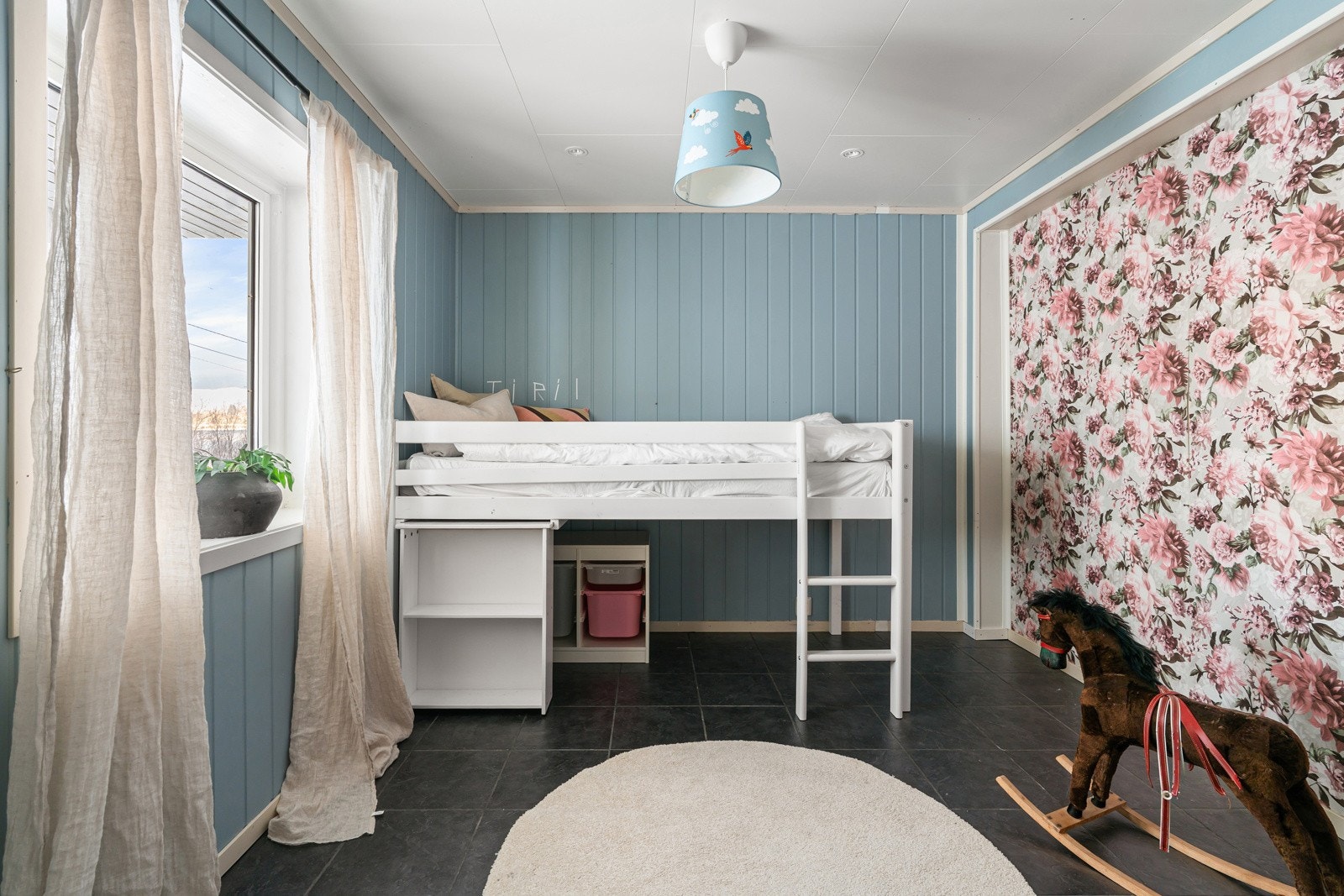 Soverom. Galleribilde