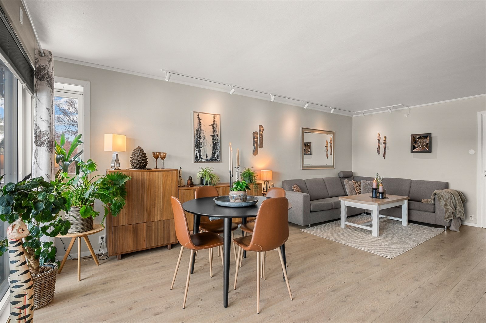 Alle vinduer ble skiftet i 2015/2016. Galleribilde