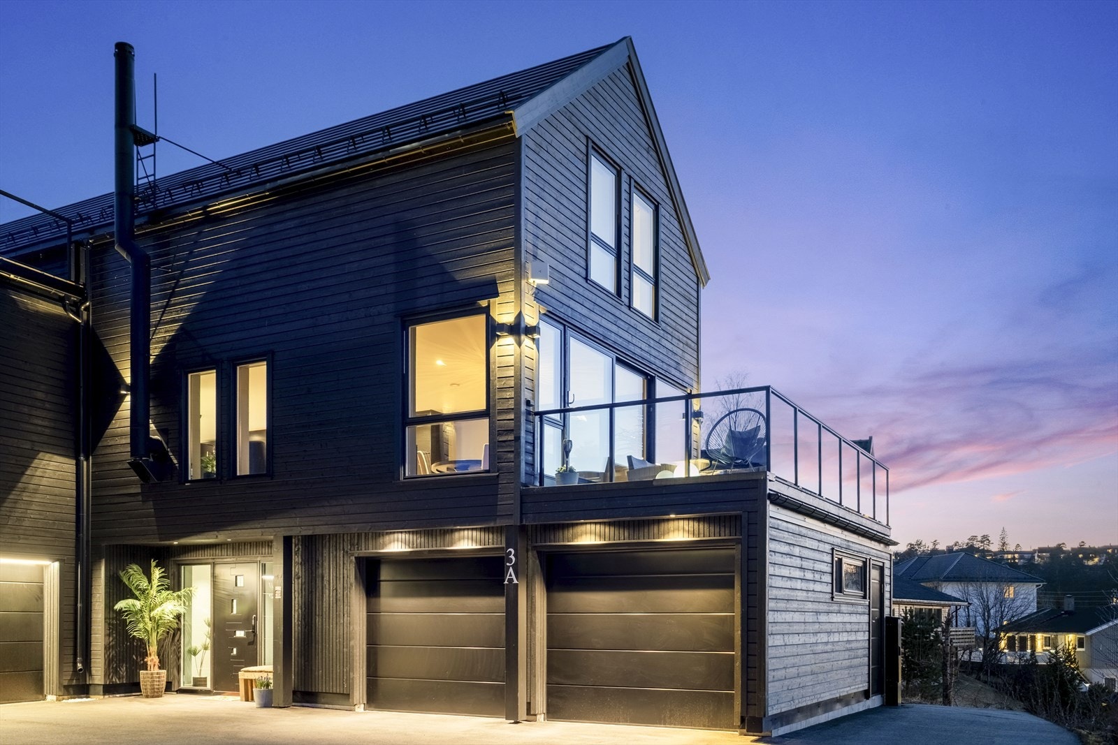 Haukeveien 3A - En stor og påkostet familiebolig med dobbelgarasje, 3 bad og 5 soverom. Boligen må oppleves! Galleribilde