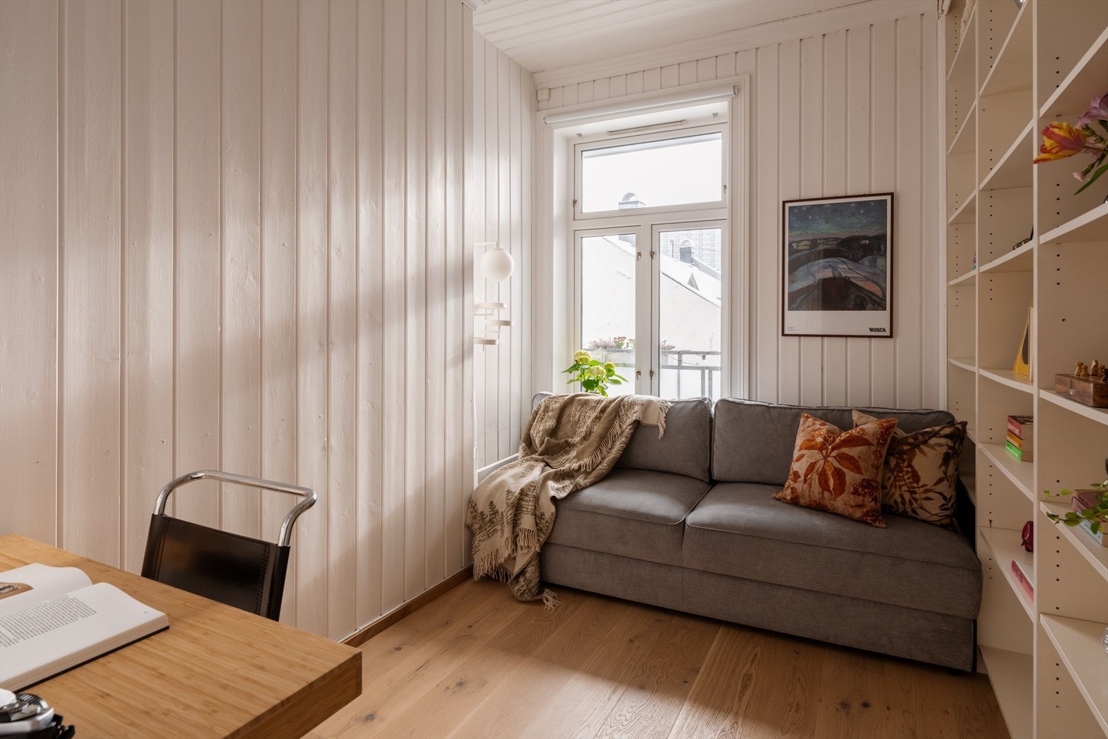 Soverom II som i dag brukes som hjemmekontor-/og gjesterom med sovesofa Galleribilde