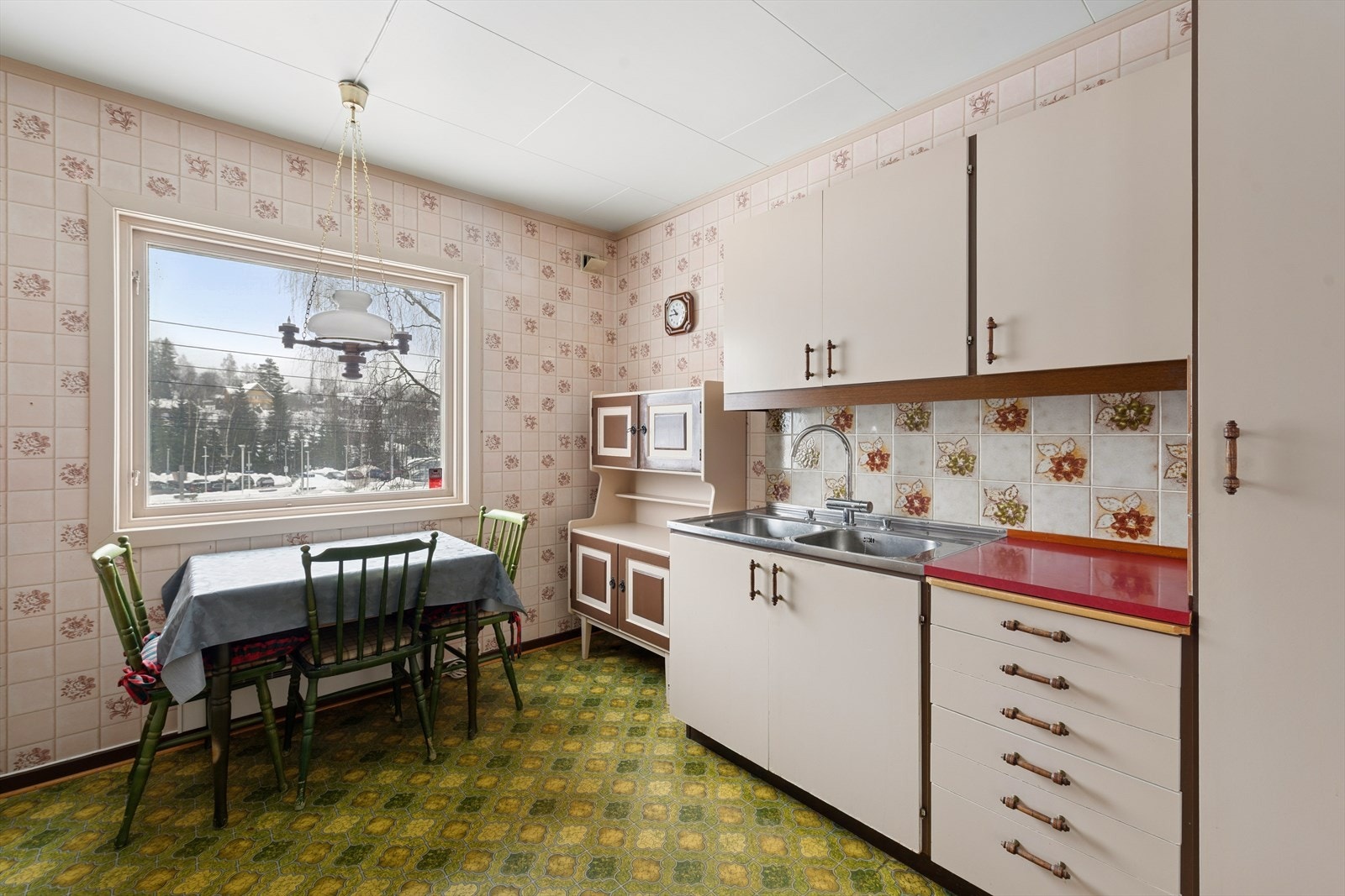 Det er også en koselig frokostplass på kjøkkenet. Galleribilde