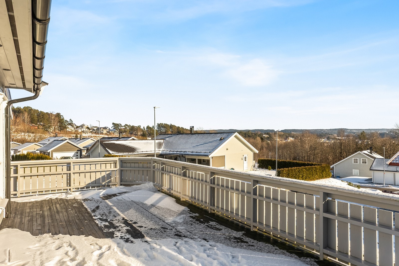 Den store, solrike terrassen på 39 m² gir rikelig med uteplass. Galleribilde