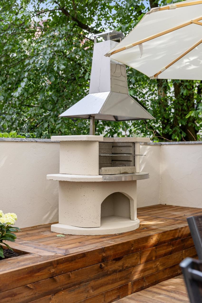 Pizzaovn til beboerne i bakgården Galleribilde