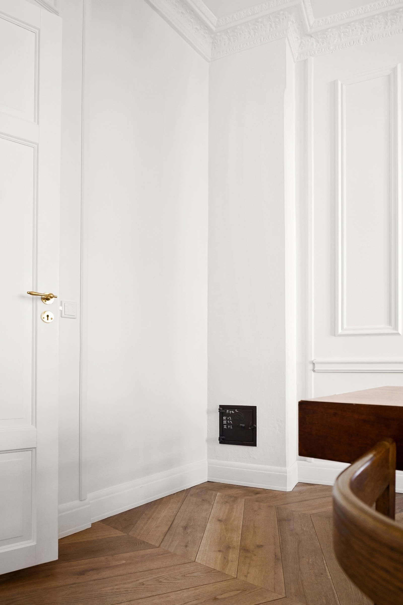 Anlegg for peis i stue og spisestue. Galleribilde