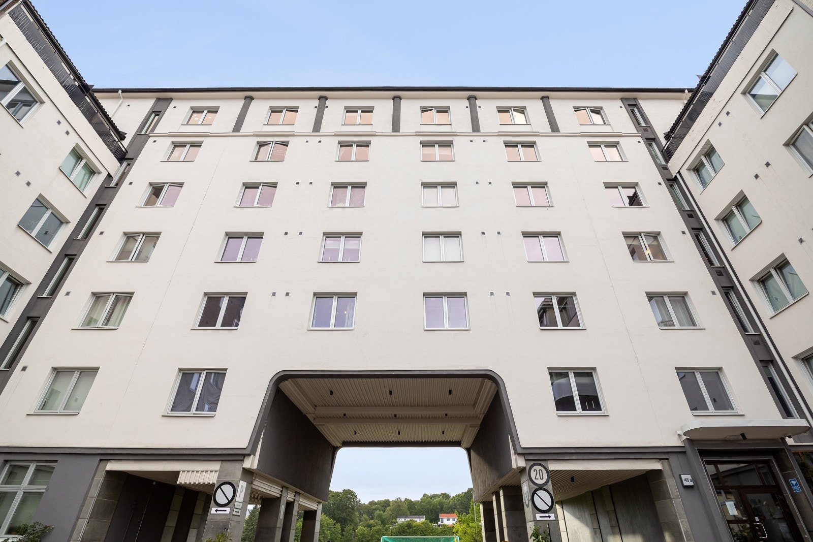 Attraktiv beliggenhet på Bjølsen, med flotte Voldsløkka rett utenfor døren. Galleribilde