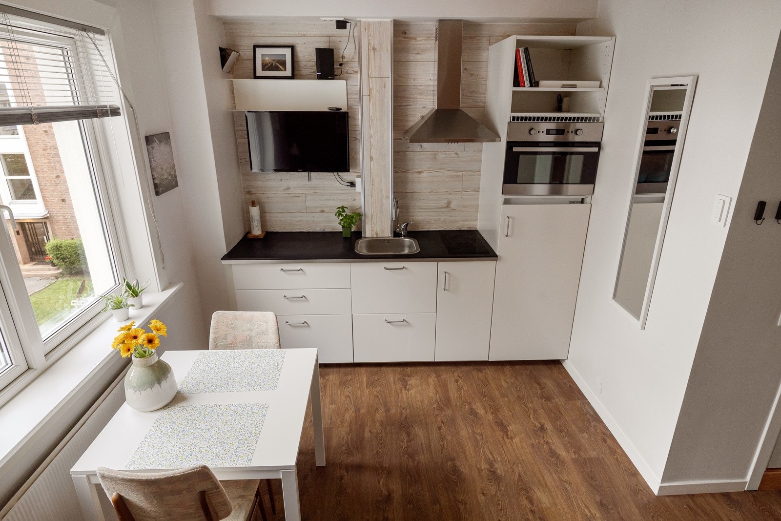 Både oppvarming, varmtvann og bredbånd er inkludert i felleskostnadene. Galleribilde