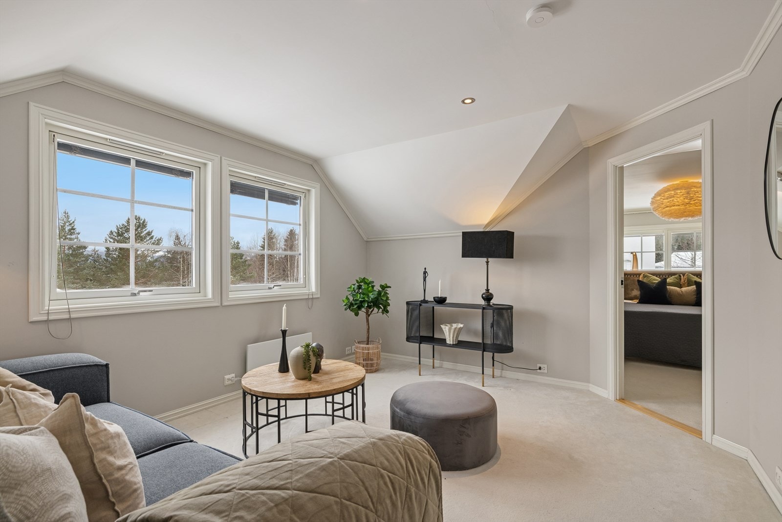 Her er god plass til både spill og lek. Galleribilde