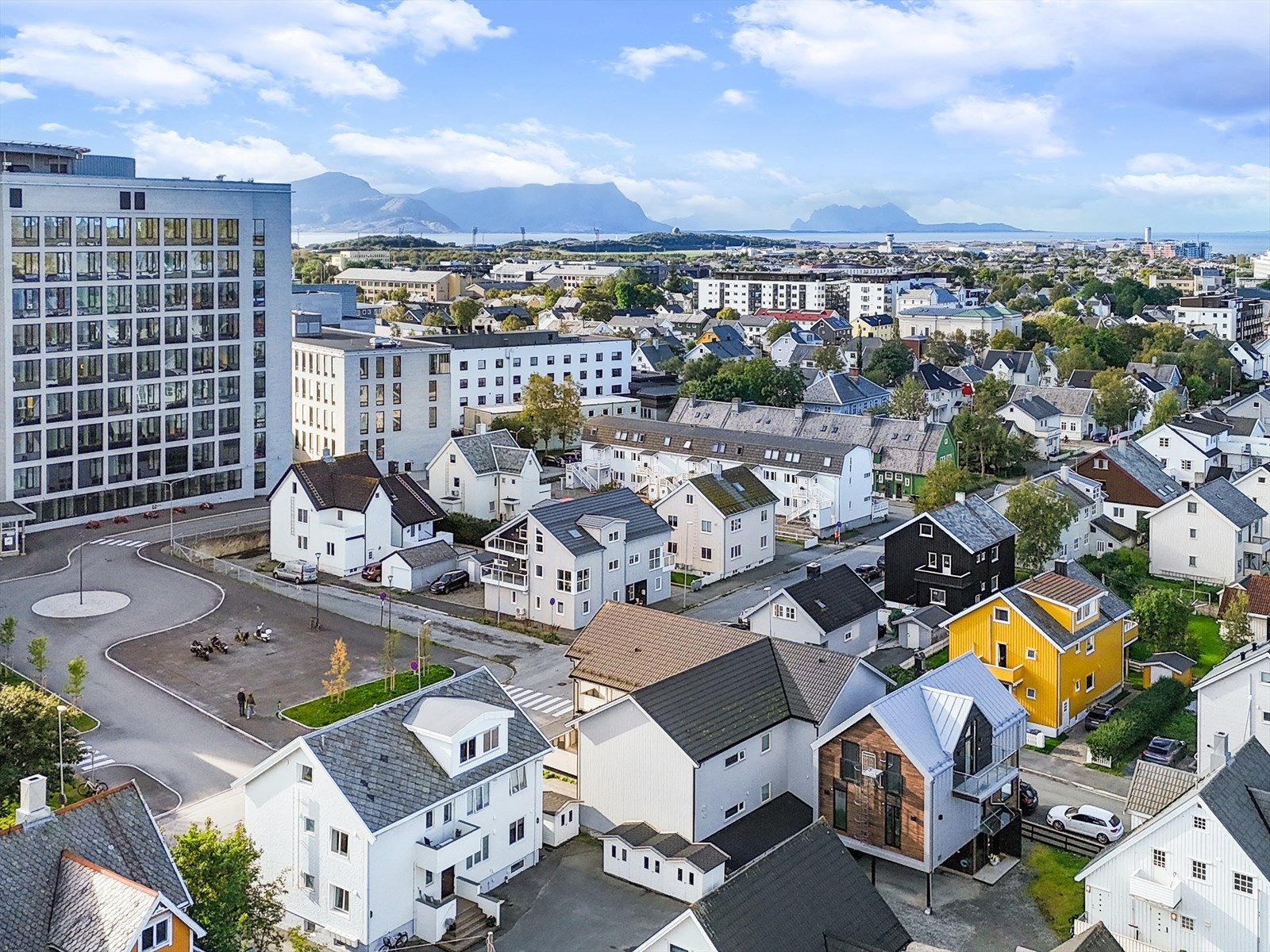 Leiligheten ligger i et attraktivt og etablert område i øvre sentrum/Snippen, med gangavstand til det meste av byens tilbud Galleribilde