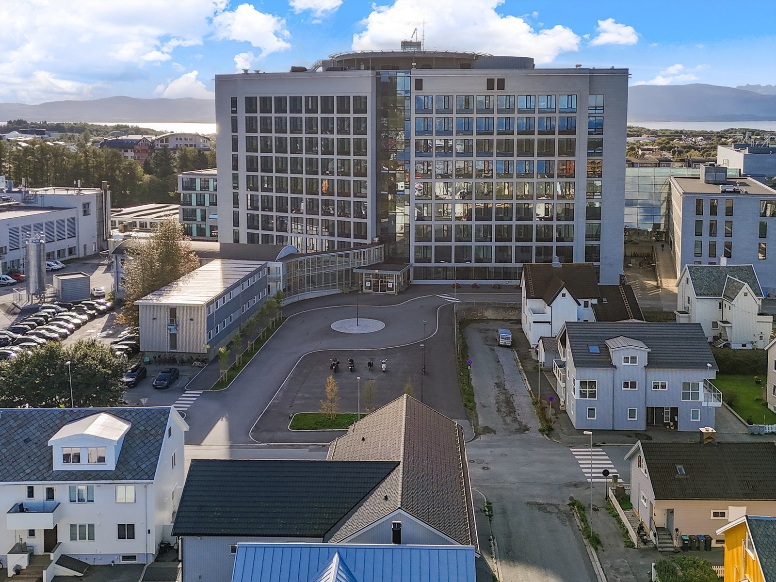 Leiligheten ligger svært praktisk til i forhold til Nordlandssykehuset, som ligger rett ved Galleribilde