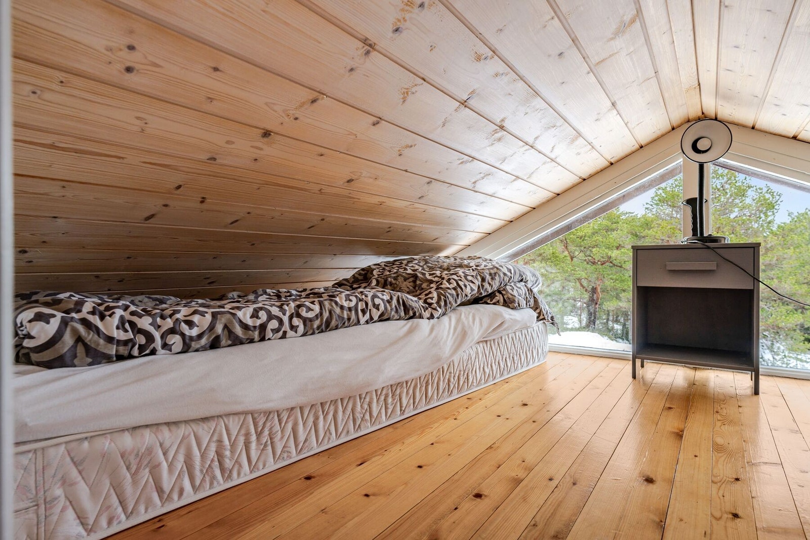 Adkomst til hems fra kjøkkenet Galleribilde