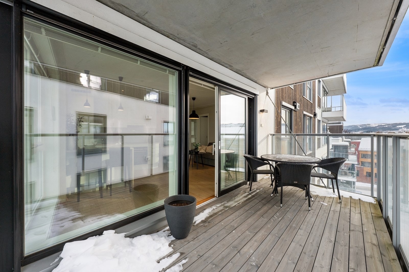 Her har man god plass til å utvide den sosiale sonen eller nyte varme sommerdager. Galleribilde