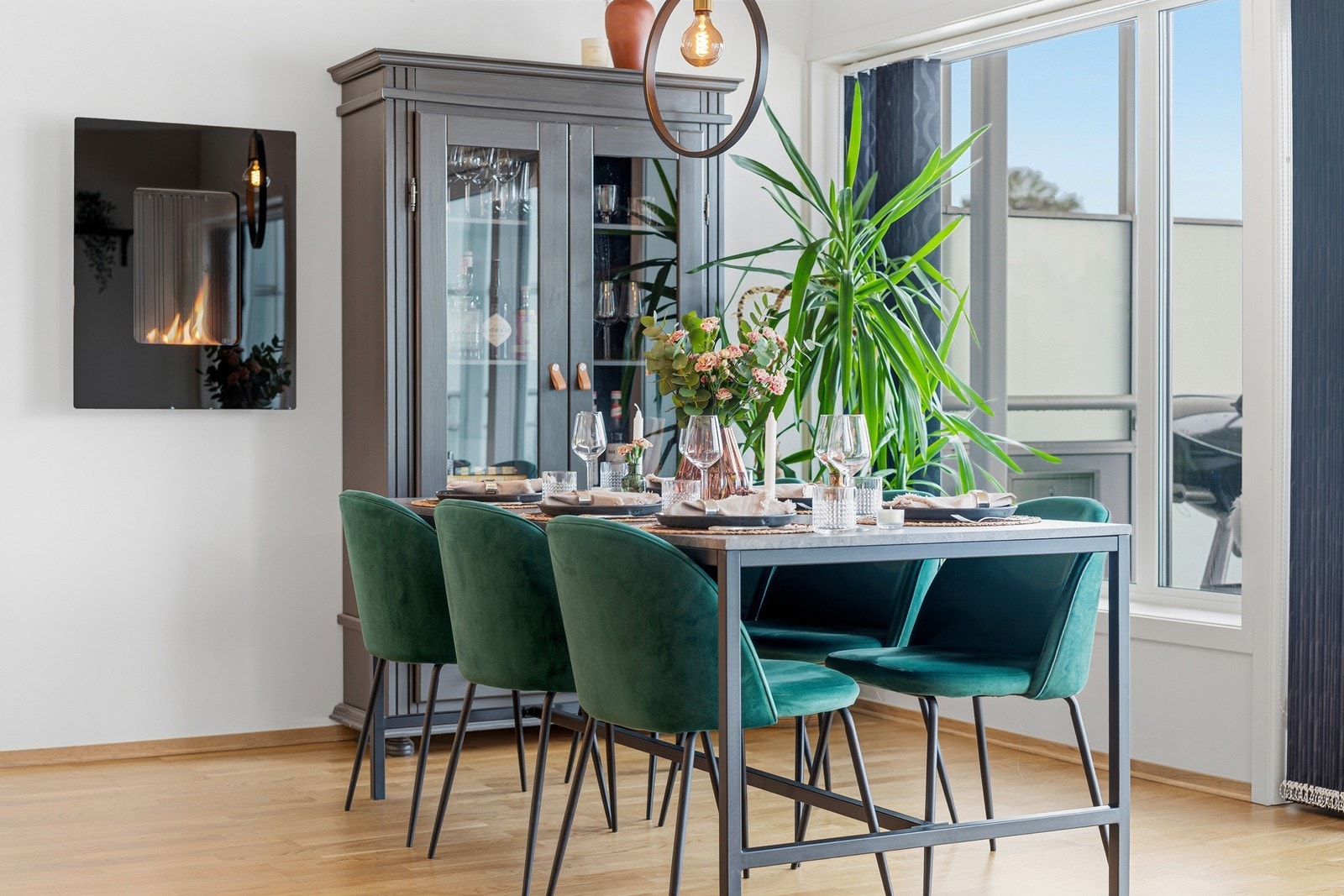 Flott peis på veggen Galleribilde