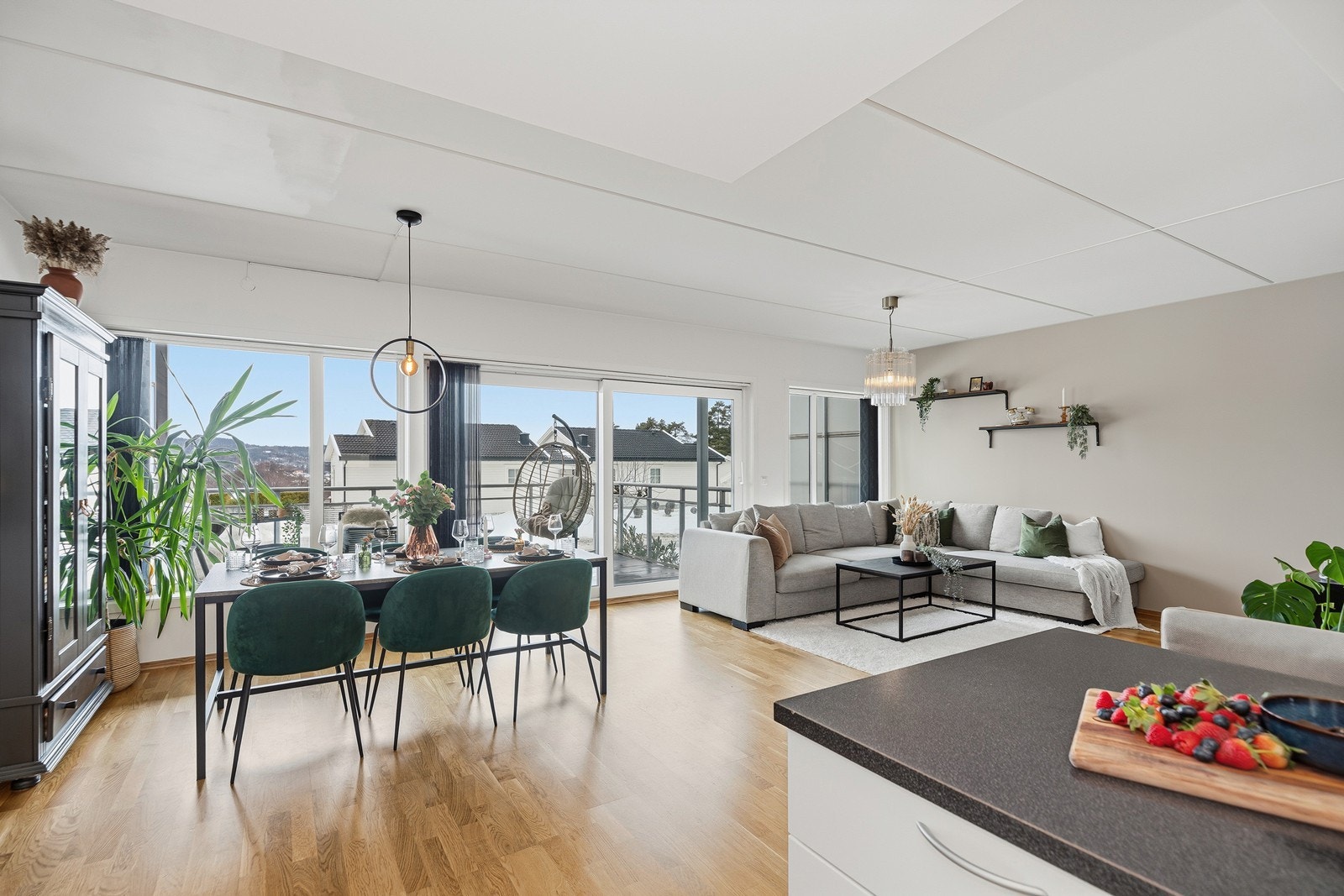 Velkommen til Søndre Vardåsen 50! Boligen er presentert av Gaute Kverneland v/Aktiv Eiendomsmegling avd. Kristiansand. Galleribilde