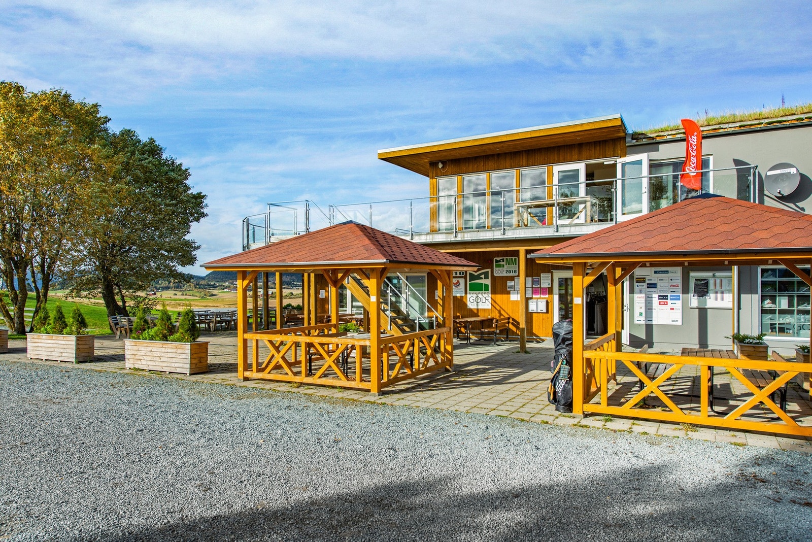 Byneset Golfsenter på Spongdal som byr på golf i meget flotte og landlige omgivelser. Galleribilde