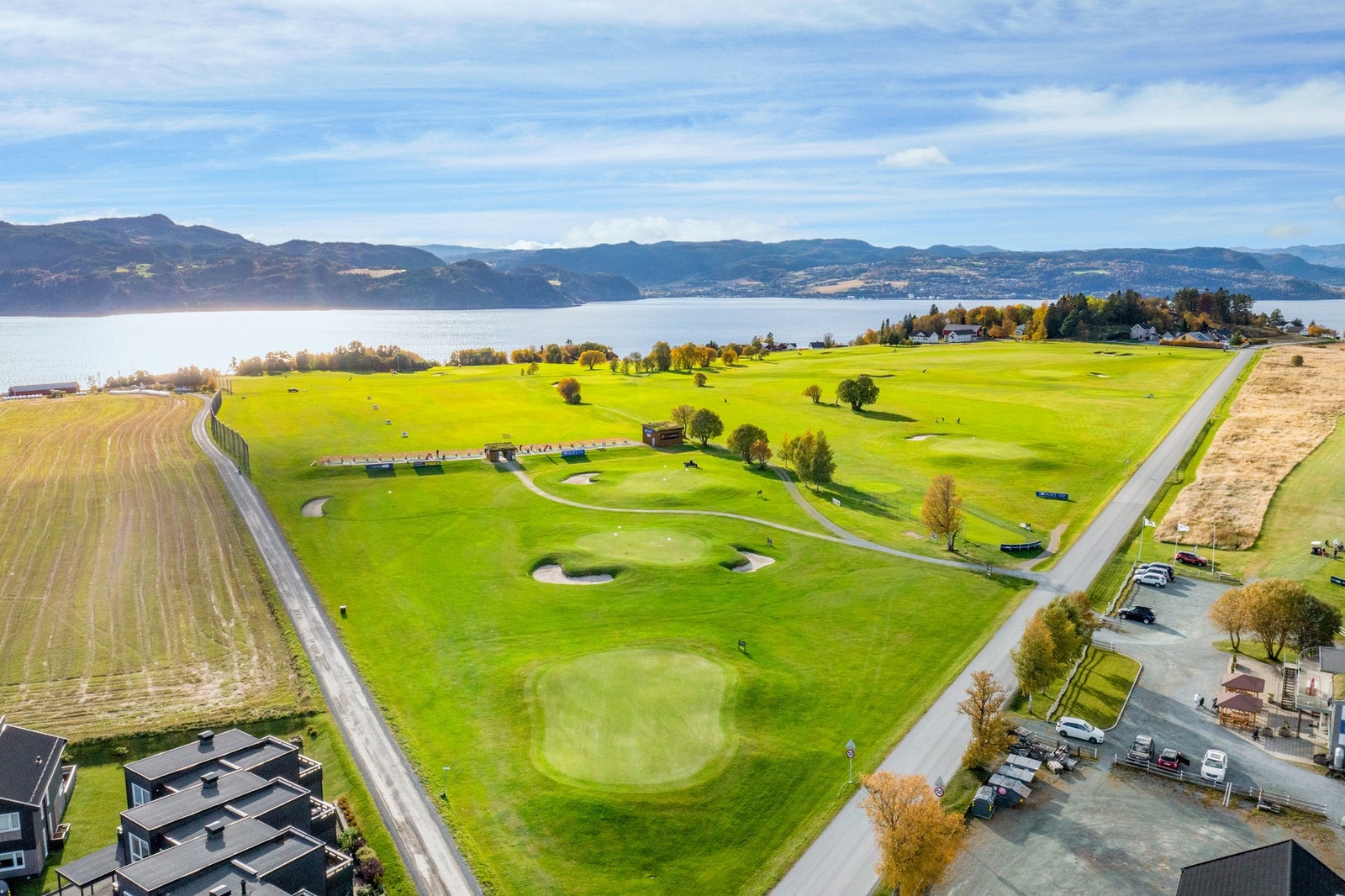 Byneset Golfsenter ligger ca. 10 minutter unna boligen. Galleribilde