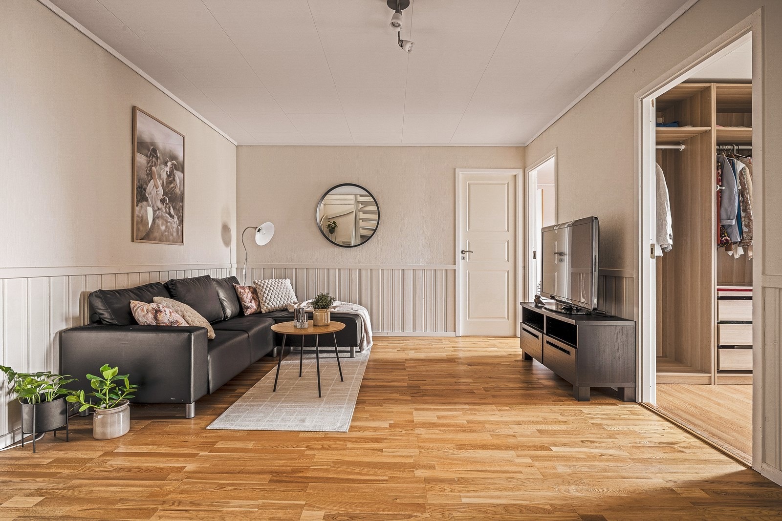 Romslig kjellerstue Galleribilde