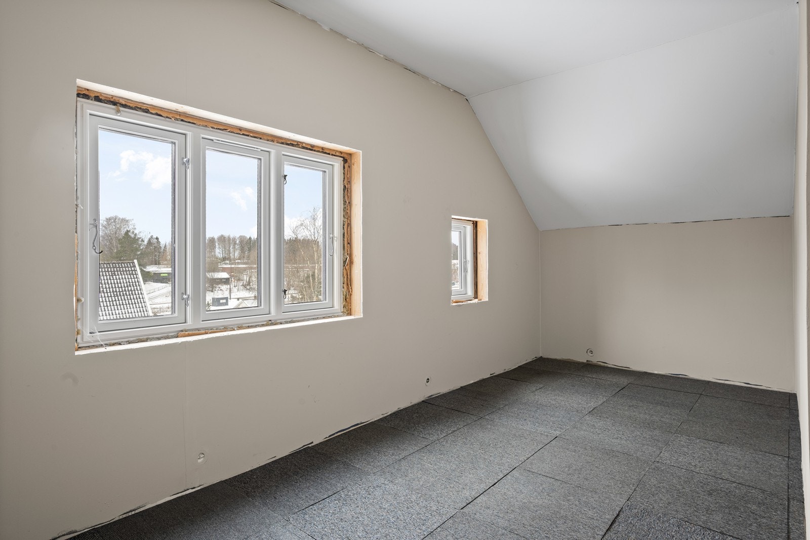 Soverom 3 er stort og lyst, med fleksible møbleringsmuligheter Galleribilde