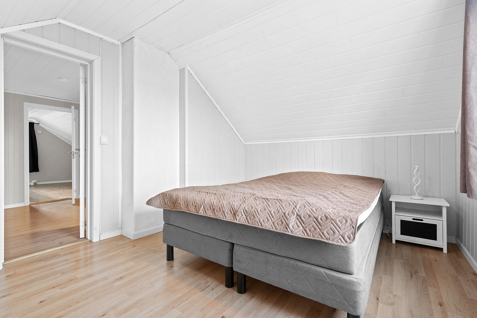 Soverom på loft Galleribilde