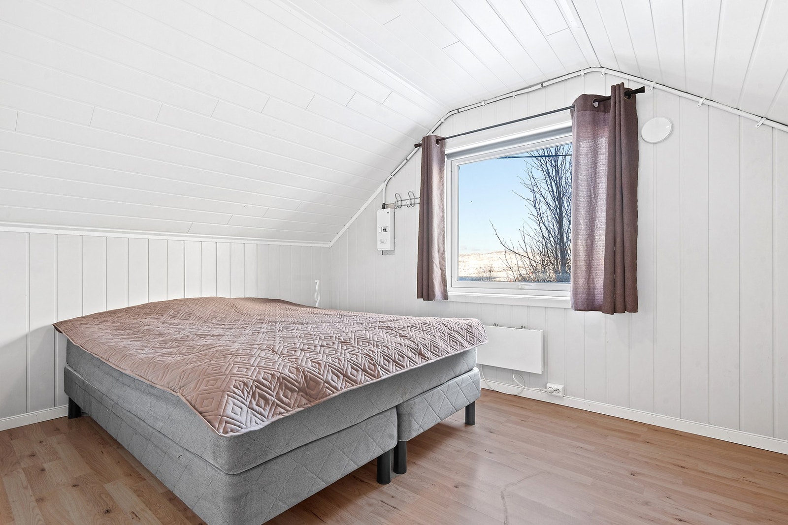 Soverom på loft Galleribilde