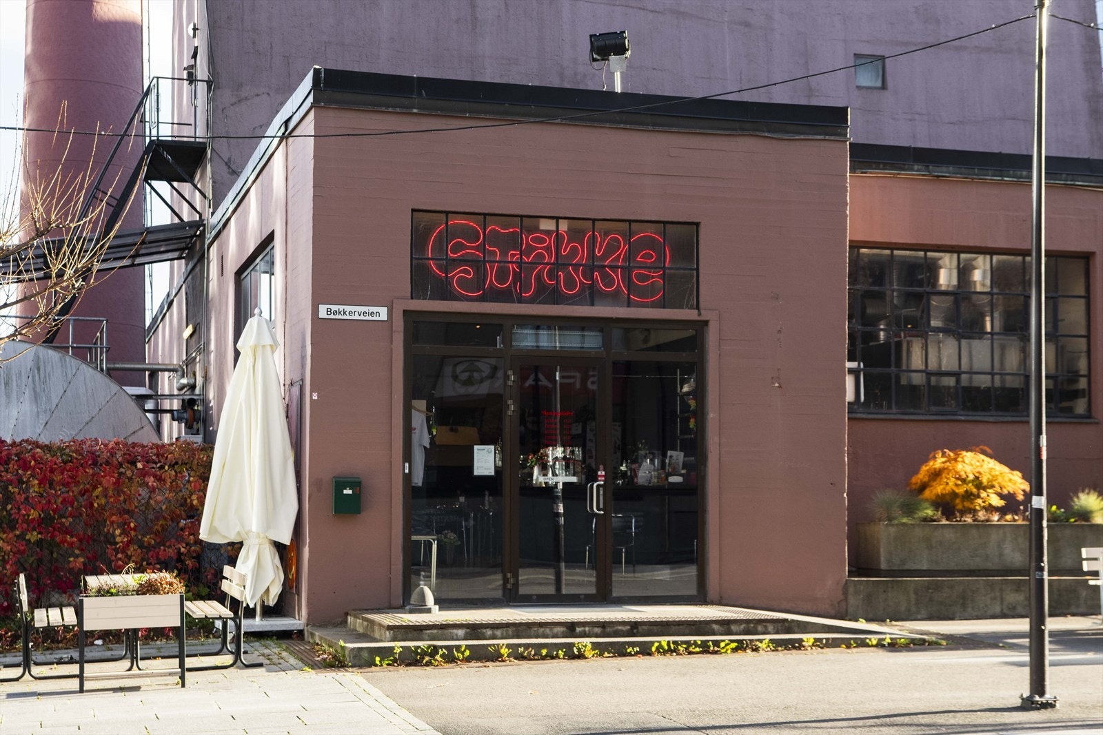 Treningssentre som Fresh Fitness og SATS Hasle ligger også i umiddelbar nærhet. Galleribilde