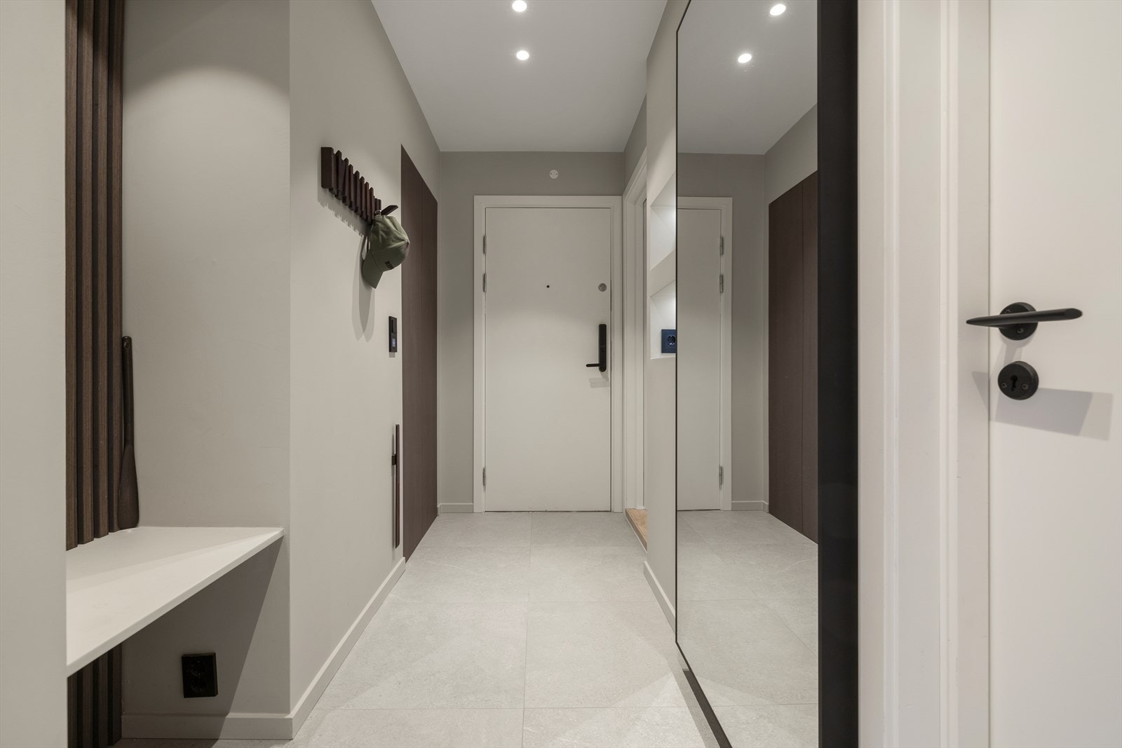 Entreen gir et godt førsteinntrykk og ønsker deg varmt velkommen inn. Galleribilde