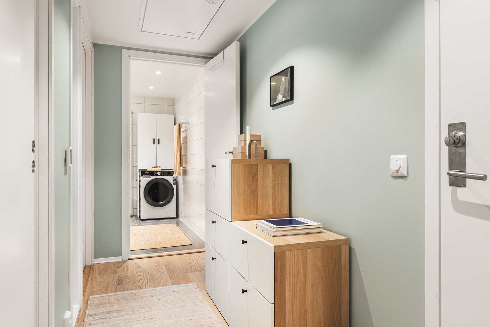 Entréen måles til 5 kvm. Galleribilde