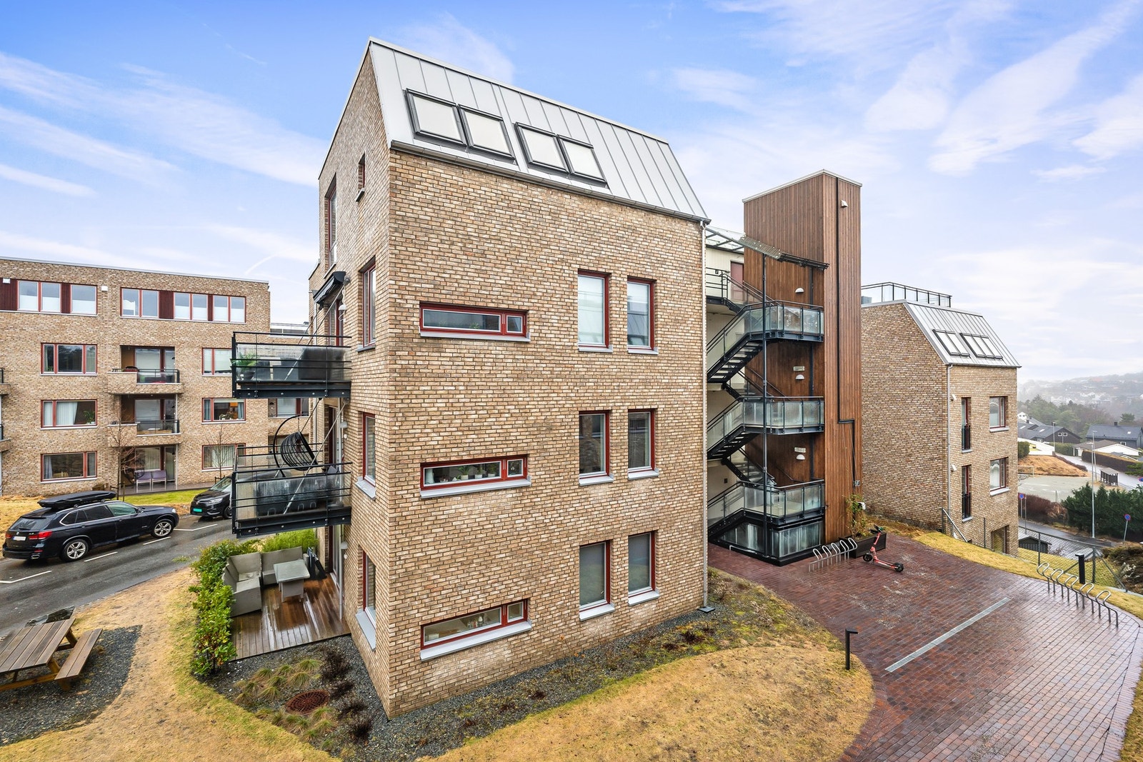 Det medfølger også en ekstern bod i boligens fellesareal på ca. 5 kvm. Galleribilde