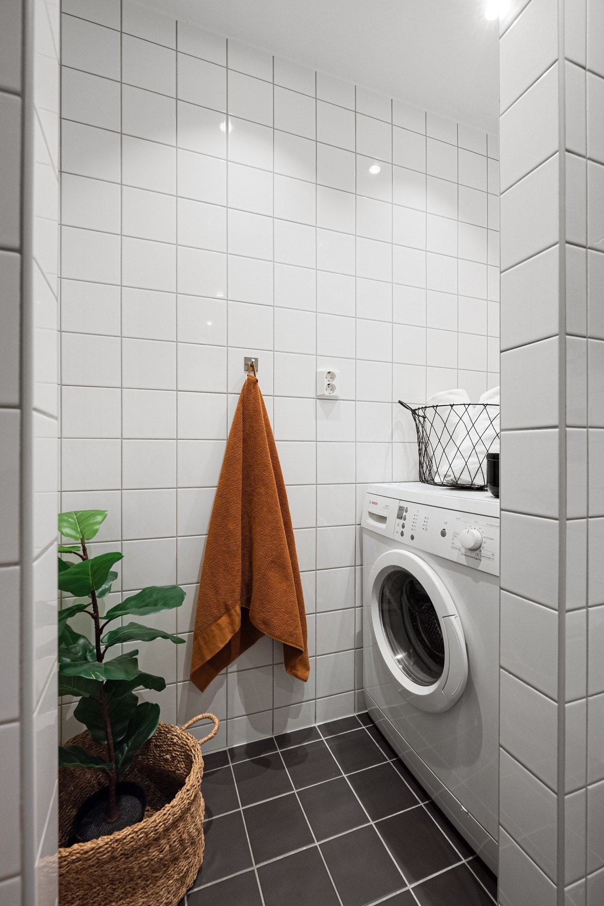 Vaskeromsdel med plass til vaskesøyle Galleribilde