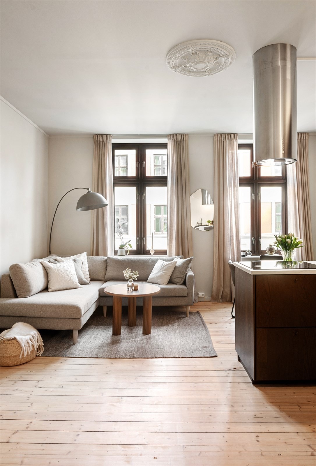 Leiligheten har en takhøyde målt til 2,76m. Galleribilde