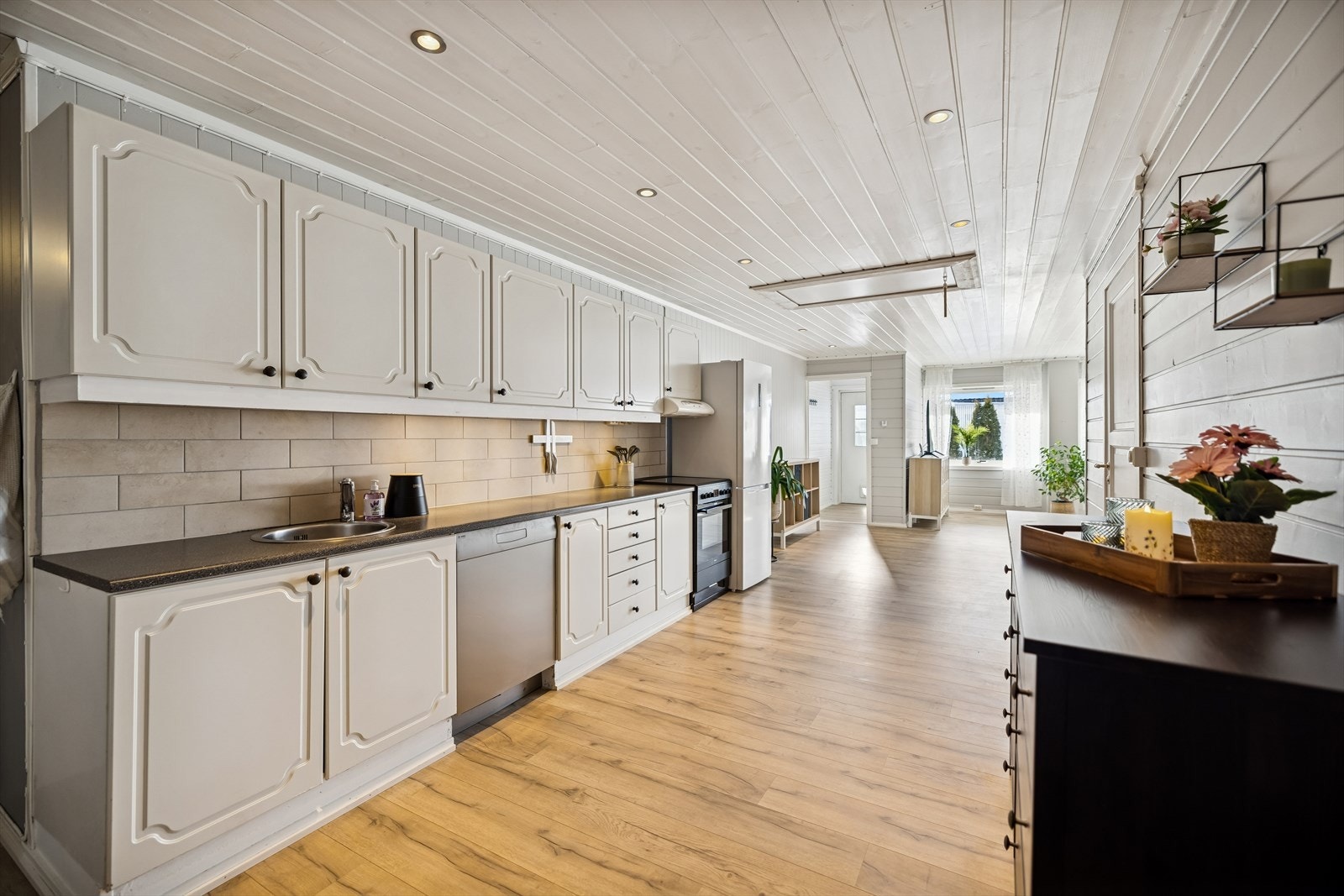 Den åpne løsningen skaper en åpen og sosial sone. Galleribilde