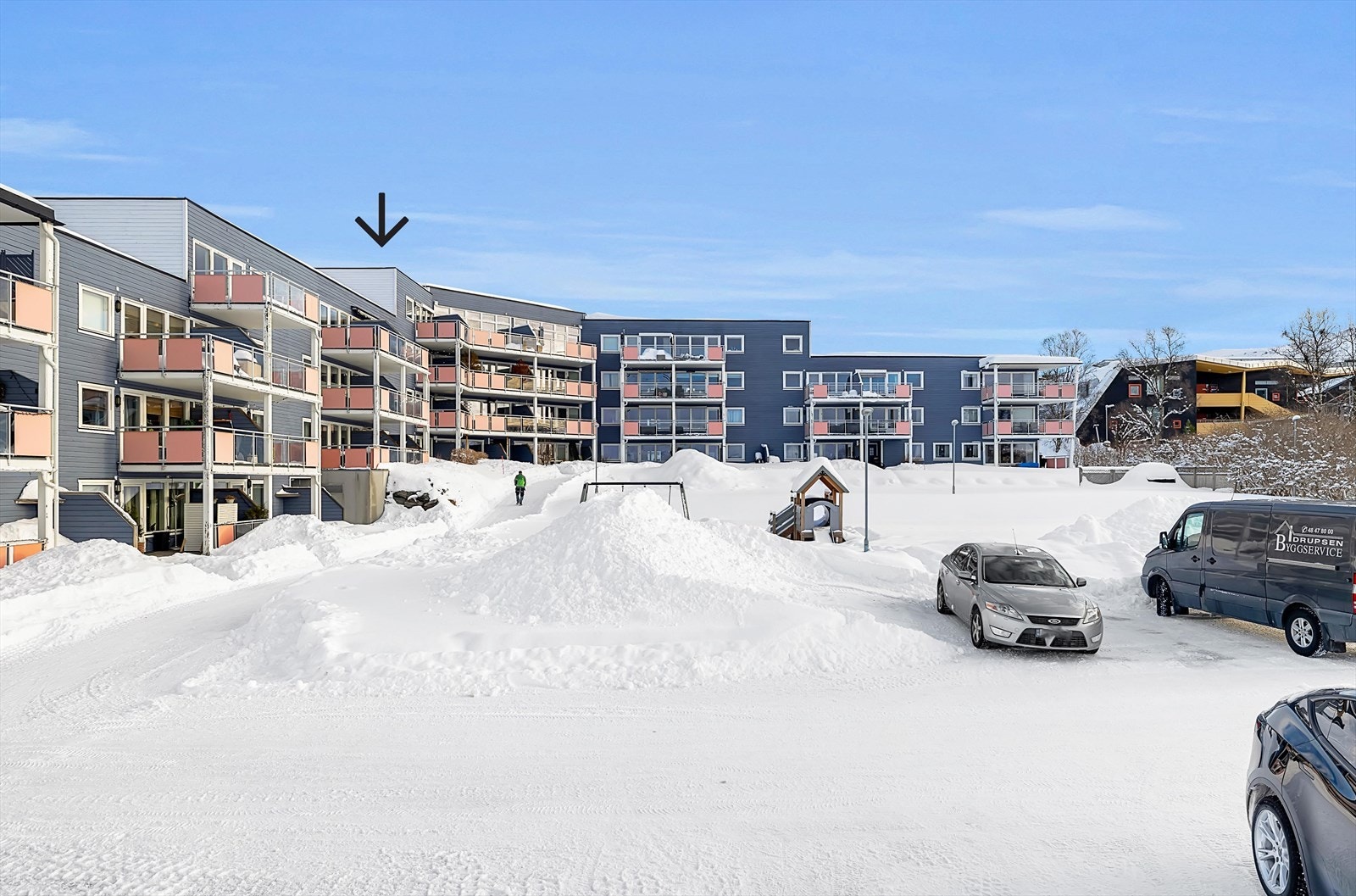 3-roms toppleilighet! Galleribilde