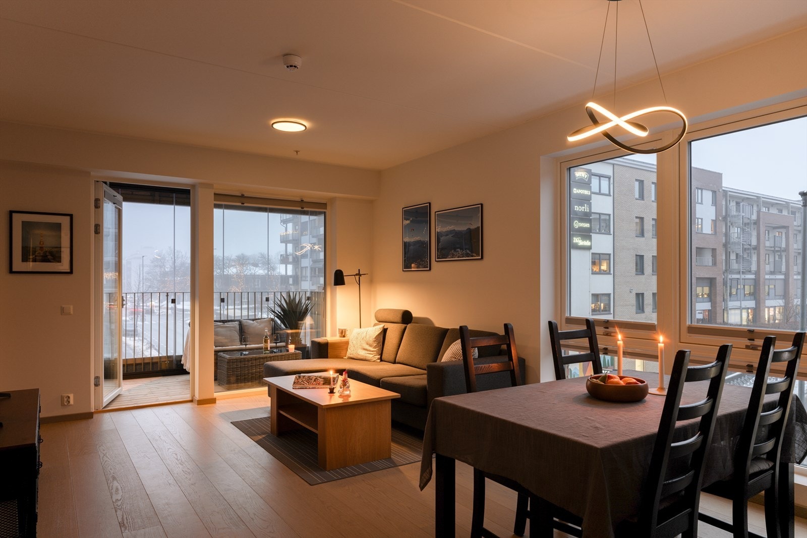 Velkommen til Lørenvangen 2A - Presentert av Emil E. Jacobsen v/Nordvik Løren. Foto: Joakim Karlsen. Galleribilde